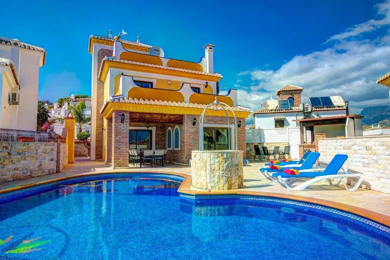 Villa Ramos Lara By Villa Plus 네르하