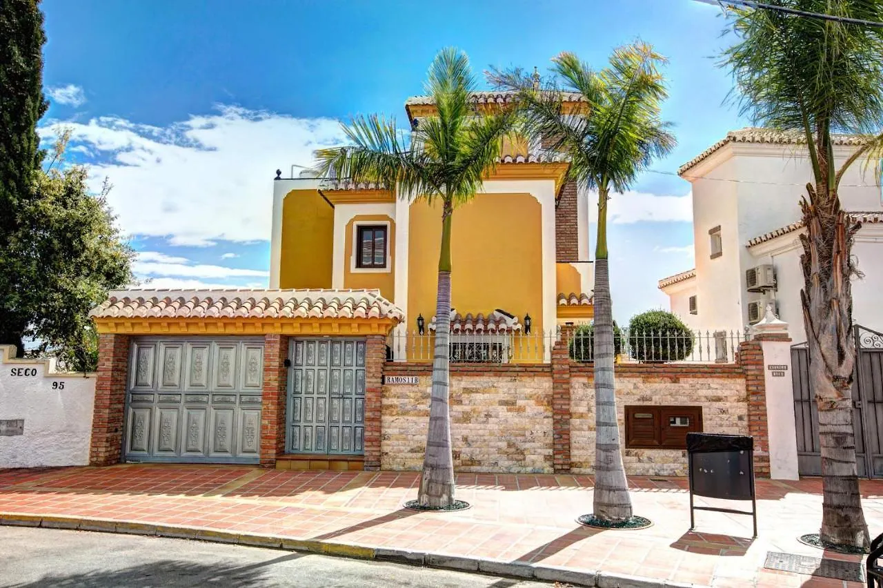 Villa Ramos Lara By Villa Plus 네르하